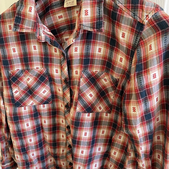 Faded glory women’s plaid button down - Picture 4 of 4